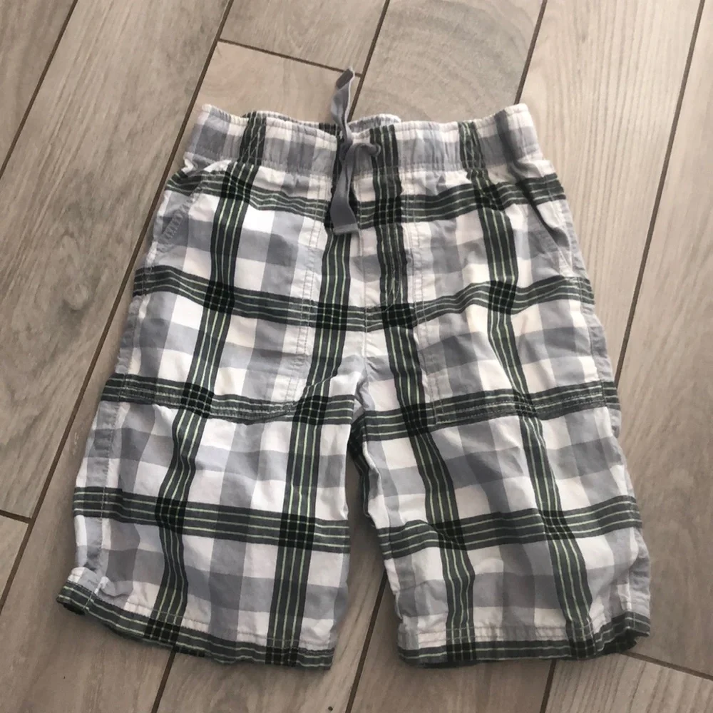 Gymboree Boys Size 10 checkered shorts